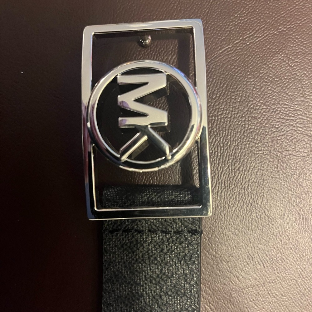 Women small Michael Kors belt